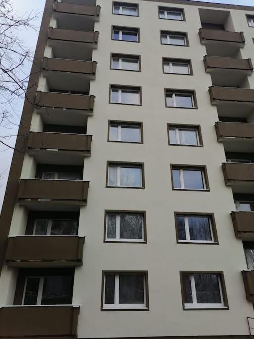 Apartment Charkovska Карлові Вари Екстер'єр фото